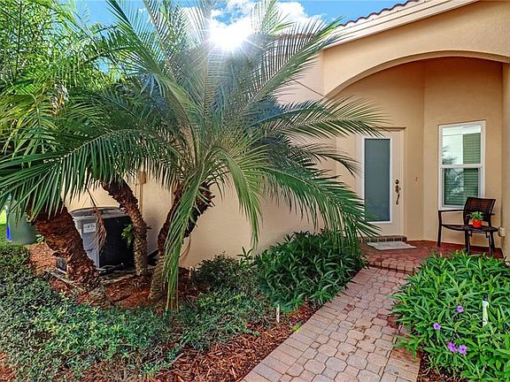 4th image of 10523 Carolina Willow Dr