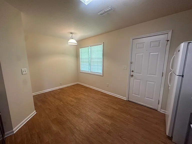 5320 Whisperwood Ct — Photo 6