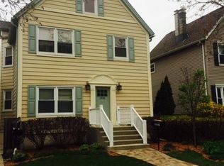1838 Ashland Ave APT 1R, Evanston, IL 60201