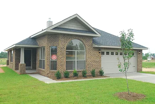 17977 Restoration Cir Photo 1