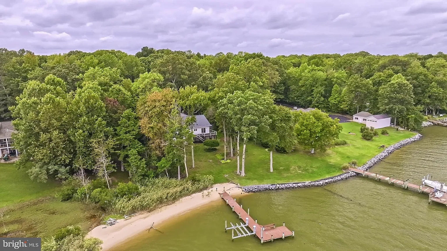 2173 River Dr photo 1