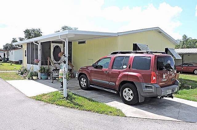 1st image of 1016 Woodside Dr