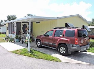1016 Woodside Dr, Wildwood, FL 34785