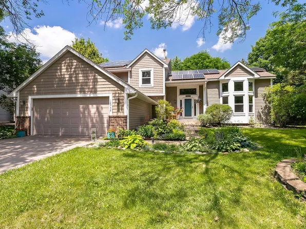 12942 Maple Knoll Way, Osseo, MN 55369