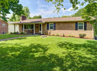 2318 Camelot Cir, Johnson City, TN 37604
