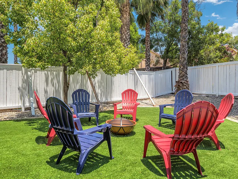 7642 Northrop Dr — Photo 15