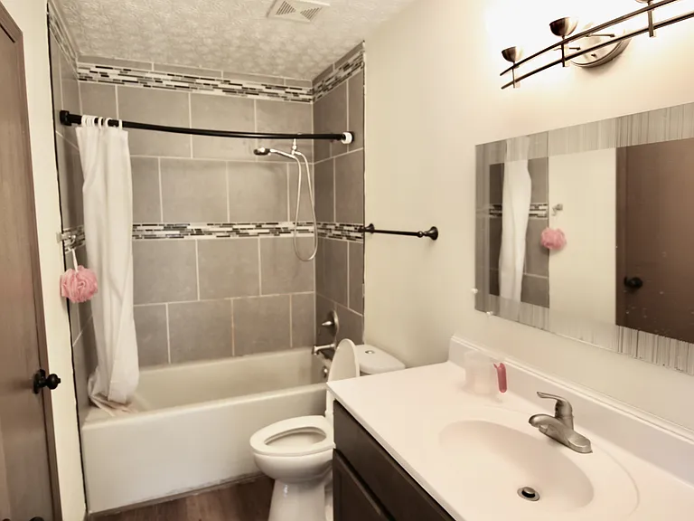 7160 Lauretta Ct — Photo 12