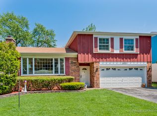1039 S Myrtle Ave, Villa Park, IL