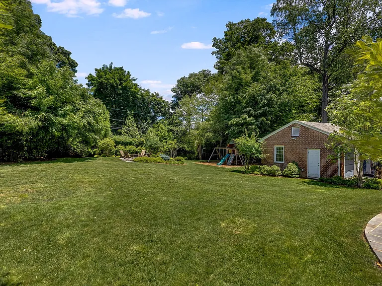 263 Tillou Rd — Photo 39