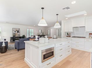 7111 N 12th Pl, Phoenix, AZ 85020