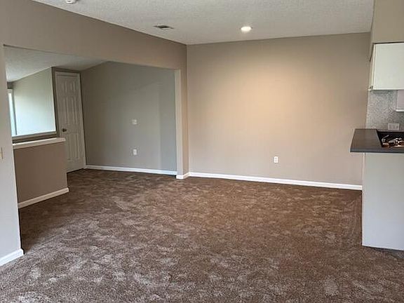 5th image of 48 Three Mast Ln
