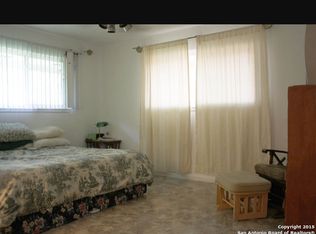 5318 Daffodil Ln, Kirby, TX 78219