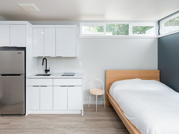 4th image of 5253 15th Ave NE #105