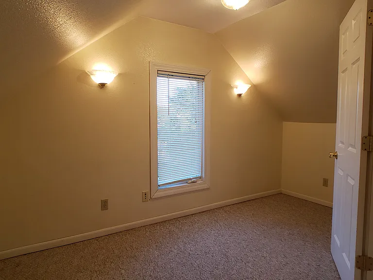 2713 Delaware St SE — Photo 12