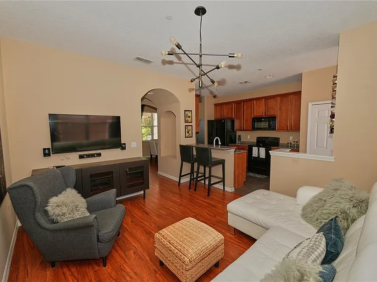 9135 Cardinal Meadow Trl — Photo 13