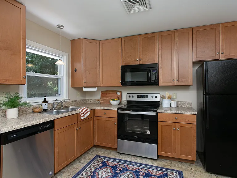 433A Northside Dr — Photo 9