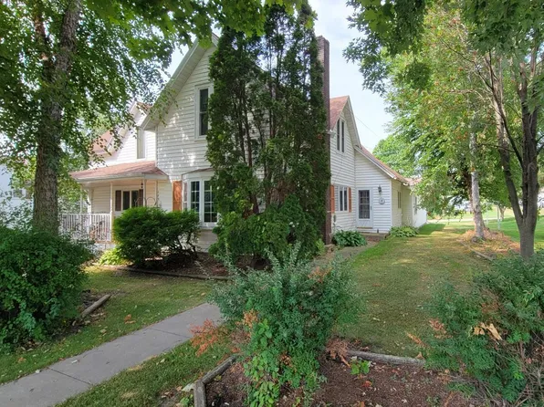 109 Maple St S, Mabel, MN 55954