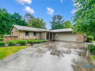 167 Sunset Dr, Bluffton, OH