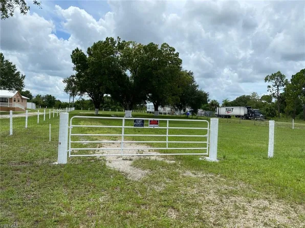 5625 W State Route 80, Labelle, FL 33935