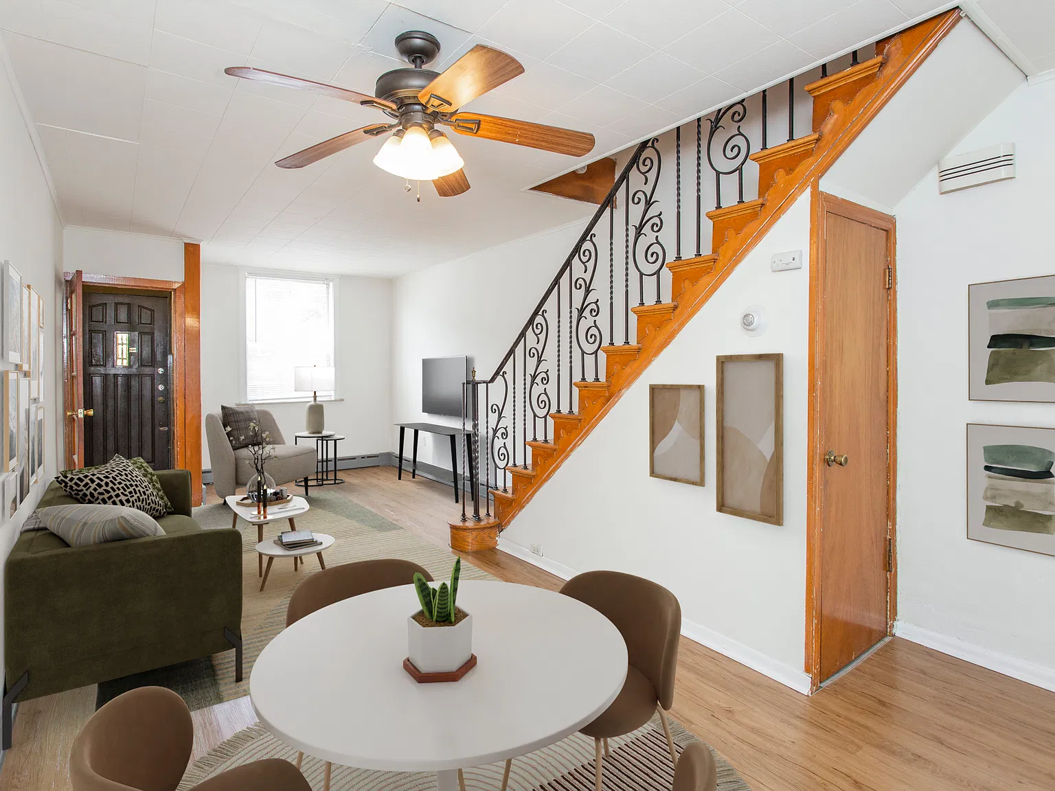 1 bed, 722 sqft, $1,595 — Photo 2