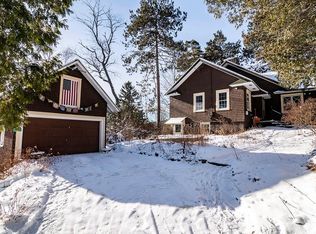 61 Clinton Ave, Saranac Lake, NY 12983