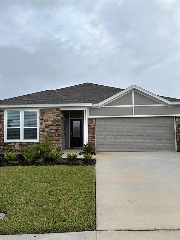 3 bed, 2.0 bath, 2175 sqft, $2,250 — Photo 1