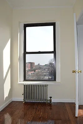 Rented by Realty Collective | media 2