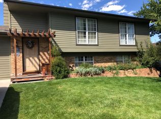 203 Beacon Hill Dr, Lafayette, CO 80026