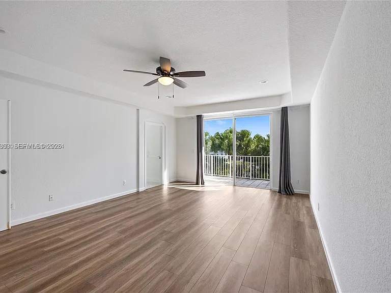16449 SW 84th Pl — Photo 61