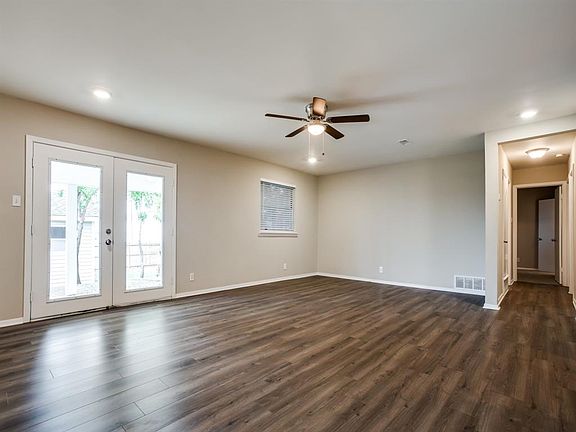 5th image of 5601 Denise Dr