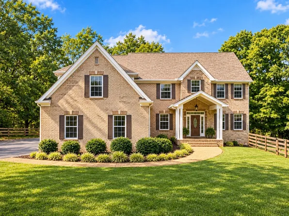 313 Burr Oak Ct, Spring Hill, TN 37174