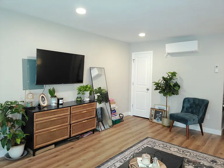 309 W Worley St — Photo 8