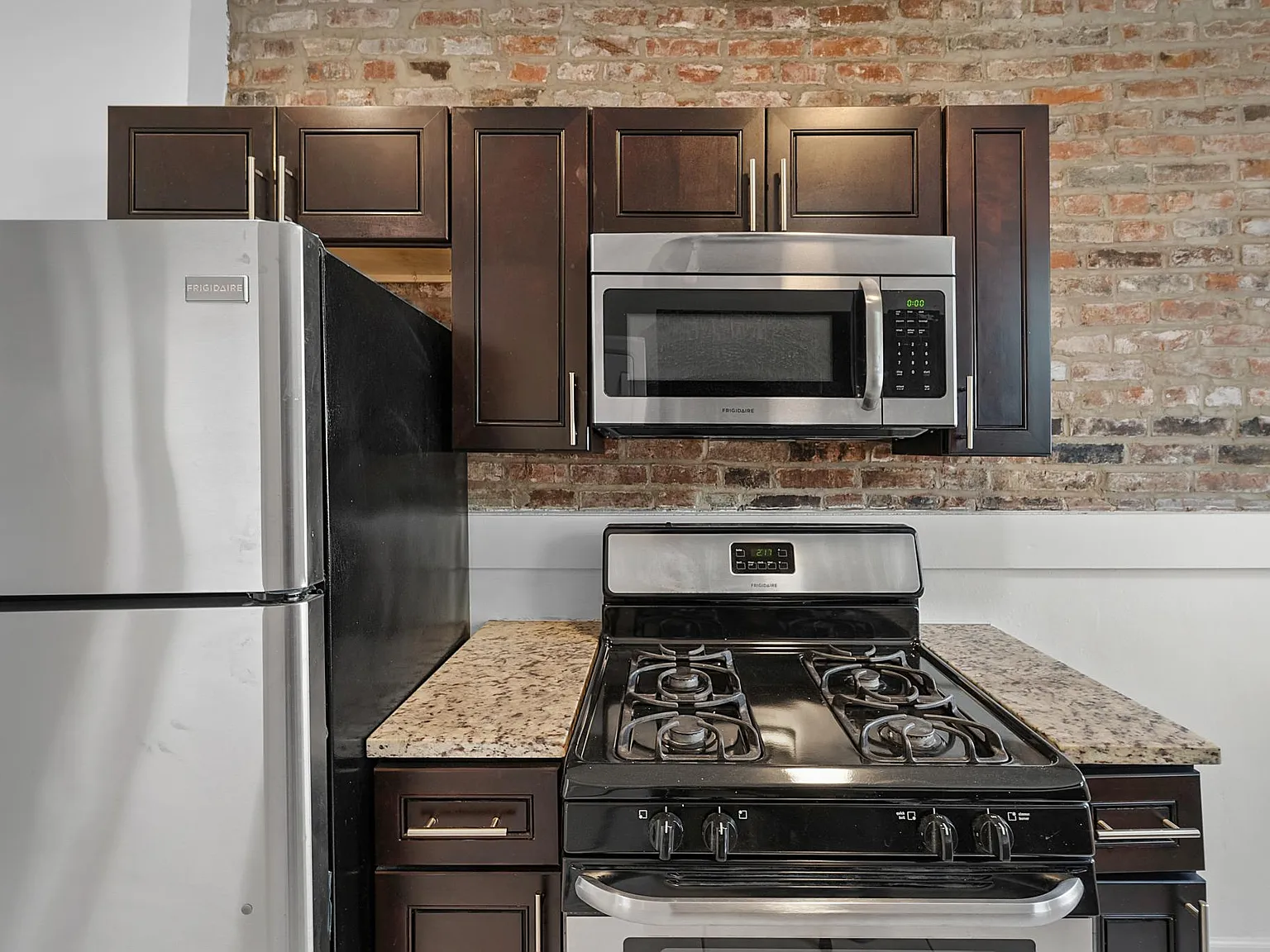 Lyndon Apartment — Photo 3