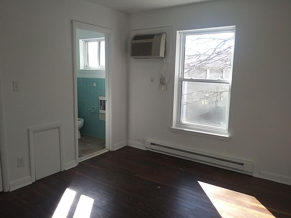 5th image of 1803 House Ave