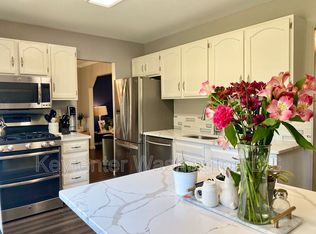 6524 Farmingdale Ct, Rockville, MD 20855