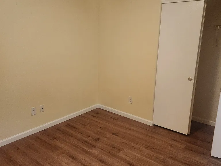 8770 Sunset Breeze Dr — Photo 21