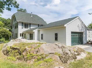 30 Pine St, Manchester, MA 01944