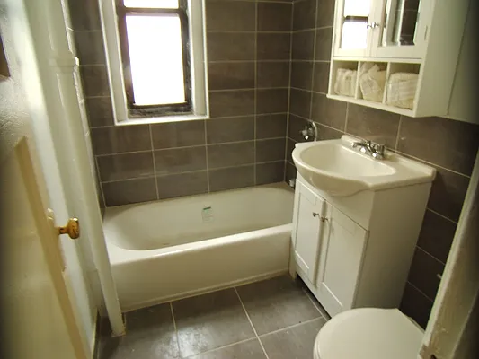 Rented by Joel Weisz, LREB | media 26