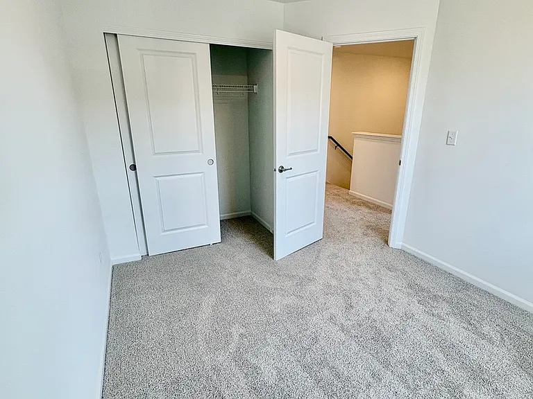 25752 W Yorkshire Dr — Photo 28
