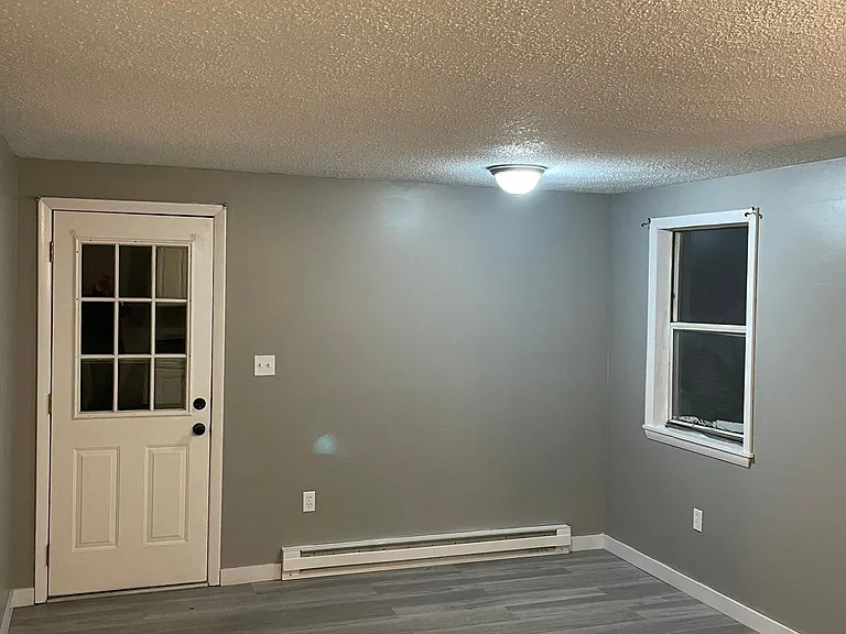 631 Charlton St — Photo 3