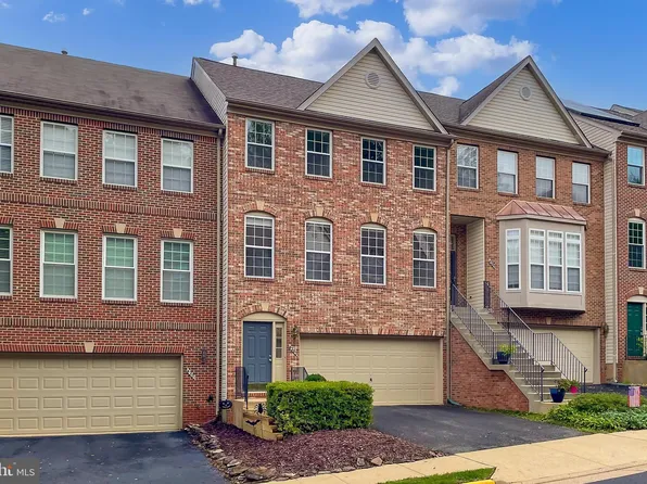 4203 Trumbo Ct, Fairfax, VA 22033