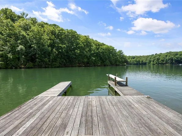 9049 Cook Farm Rd, Belews Creek, NC 27009