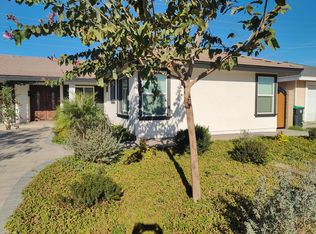 14285 Shadybrook Dr, Tustin, CA 92780