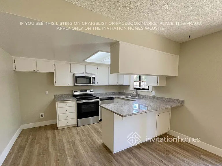 497 Burlington Dr — Photo 4