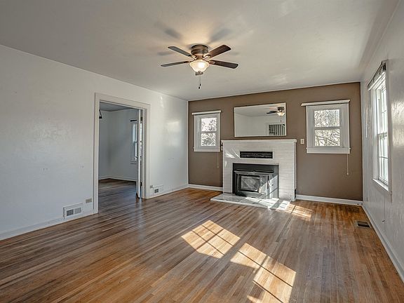 5th image of 1501 4th St
