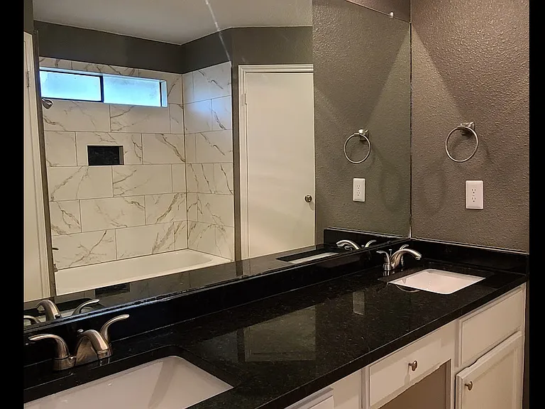 13408 Saddlebrook Trl #A — Photo 13
