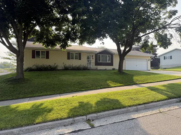 78 Summit STREET, Hartford, WI 53027