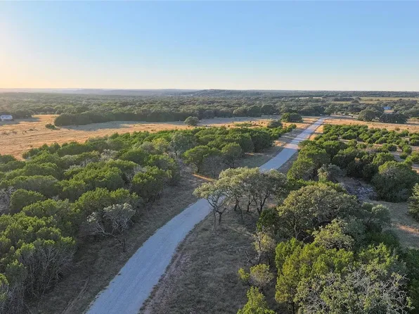 10 Bluestem Lane, Lampasas, TX 76550