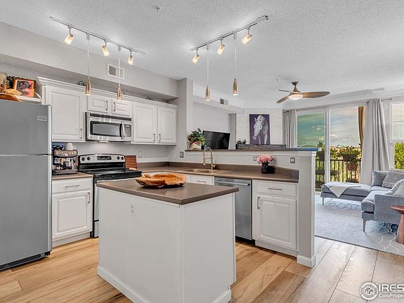 3rd image of 2065 Eagle Ave