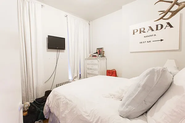 Rented by Mirador Real Estate | media 12